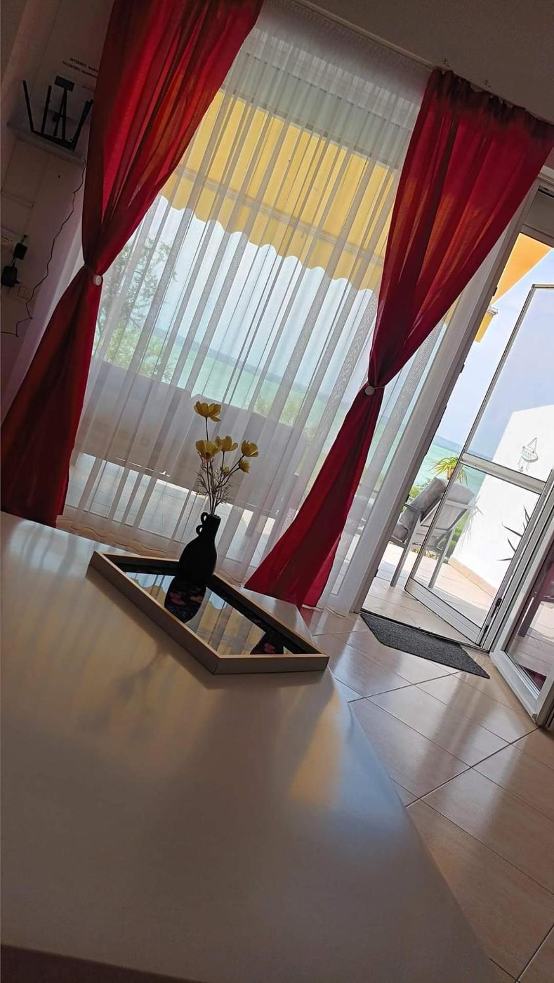 Apus De Soare Apartment 马马亚 外观 照片
